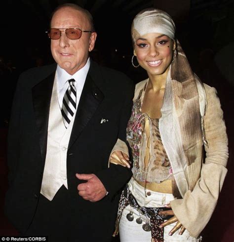 Clive Davis I M Bisexual Twice Married Music Industry Legend Reveals He S Had Relationships