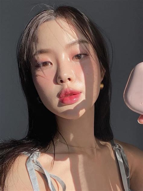 40  The Prettiest Korean Makeup Looks That You Can Try This Winter 