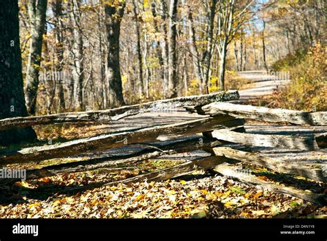 Split Rail Hi Res Stock Photography And Images Alamy
