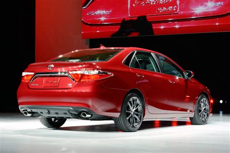 The information below was known to be true at the time the vehicle was manufactured. Toyota Camry 2015: diseño, seguridad y confiabilidad ...