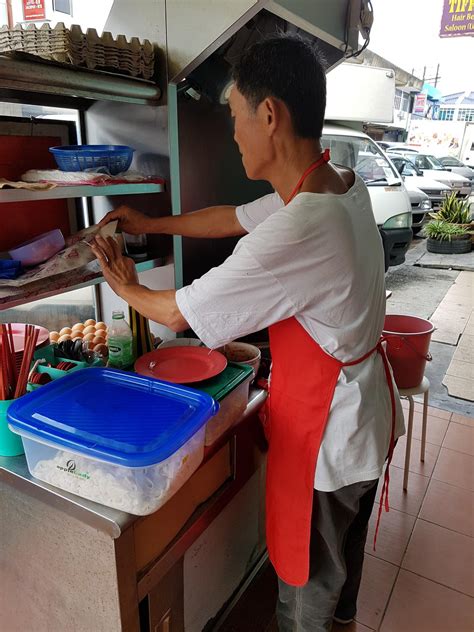 19 restoran di jakarta ini menawarkan suasana berbeda dengan sajian yang lezat dan view menawan. Restoran Happy Land Kopitiam @ Taman Chi Luing , Klang