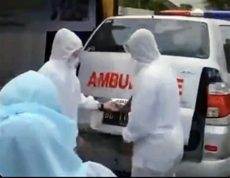 Viral Ambulans Di Palembang Dipakai Untuk Antar Seserahan