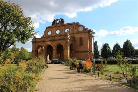 Die berliner architektur ist zwar besonders schön, aber erst mit den berlinern wird berlin zu so. Germany, Berlin Guide (B): 10 Significant WW2 Sites to ...