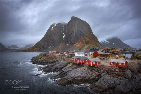 Reine Red Houses