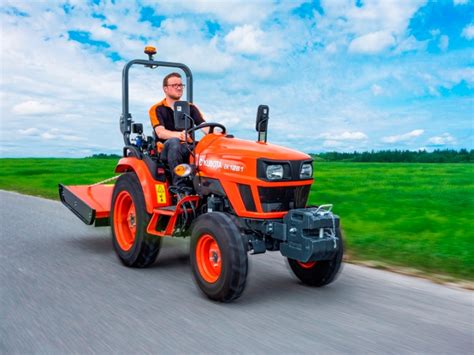 Kubota Presenta Sus Nuevos Tractores Compactos E Kubota Serie Ek1