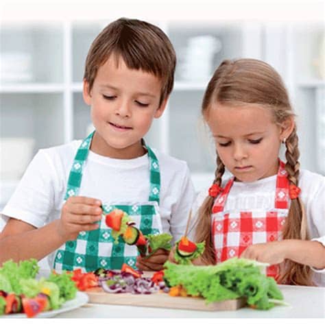 Todas estas actividades para niños de dos años son coloreables y nos sirven para trabajar tanto los colores, como la preescritura, ya que el niño o aquí tienes una serie de fichas con actividades de grafomotricidad para niños de 2 años e inicio a la escritura. Cocina para niños: CURSO PARA NIÑOS EN CARNAVAL - Crea tu ...