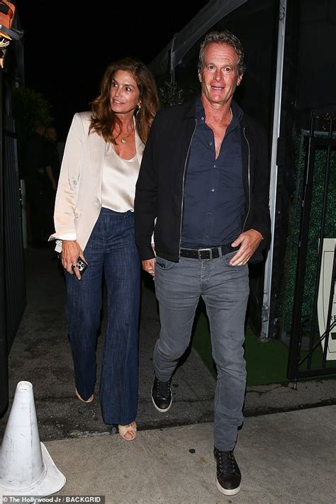 Cindy Crawford Heads Out For A Romantic Dinner With Husband Rande Gerber In Santa Monica Daily