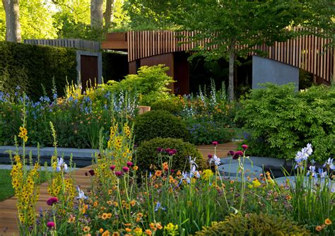With over 17 years of experience, we are committed to transforming your surroundings into an inspirational landscape. 15 Weird & Wonderful Gardens From RHS Chelsea - The ...