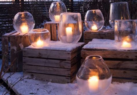 Verwendet man dabei leuchten, die ein diffuses, nicht zu abseits der verschiedenen elektrischen gartenleuchten kann man mit kerzen und windlichtern den garten in eine schöne lichtkulisse hüllen. Laterne basteln für den Garten im Winter - fresHouse