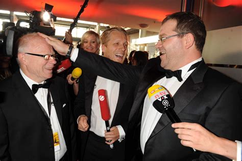 Fast drei jahre nach seinem abschied vom bildschirm lässt der fernsehmoderator a. Verleihung des Deutschen Fernsehpreis 2009 mit Stefan Raab ...