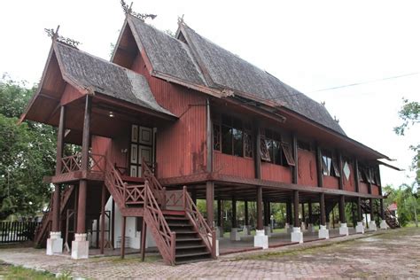 Kebudayaan Kalimantan Tengah Dan Ciri Khas Triyo Atna