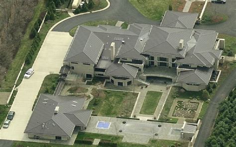 Theres Mansions And Theres Lebron James Castle In Akron Photos