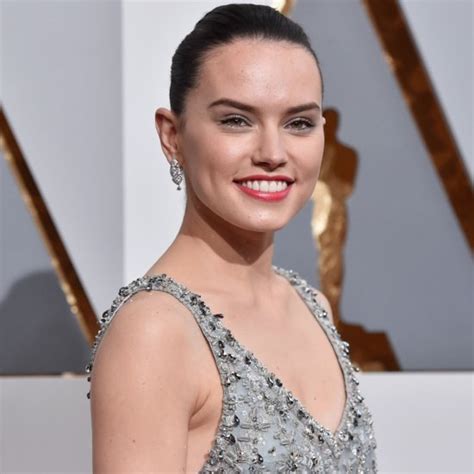 Star wars actress daisy ridley has shuttered her instagram account. Andželīna Džolija vairs nebūs Lara Krofta filmas turpinājumā
