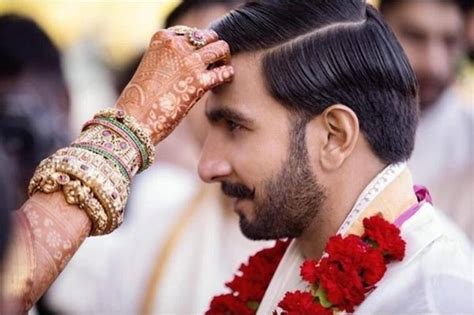 South Meets North In Deepika And Ranveers Konkani Wedding Photos Bollywood News The Indian