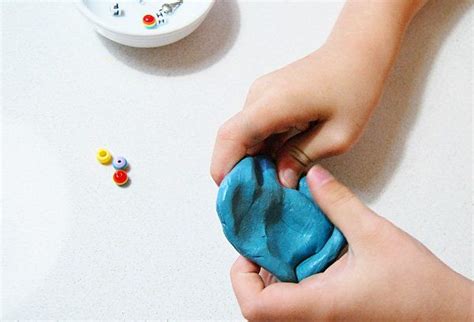 21 Silly Putty And Therapy Putty Activities Therapy Putty Silly Putty