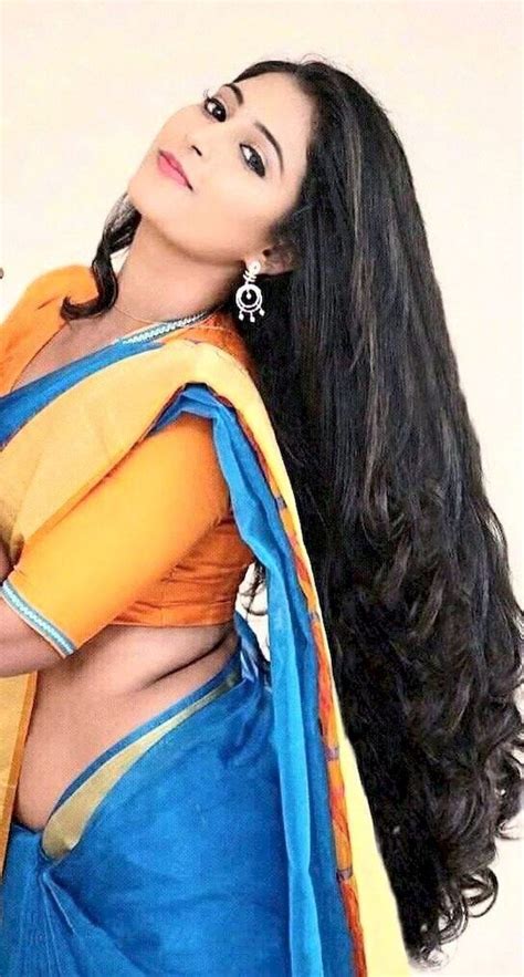 Pin By Nauvari Kashta Saree On Saree And Dupatta Indian Hairstyles