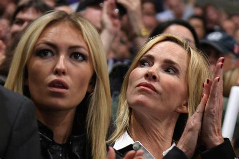 Paulina Gretzky Gets Her Bikini Ready Looks From Mom Janet