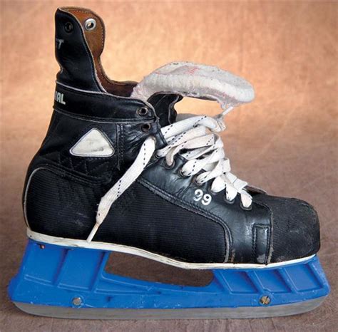 1980s Wayne Gretzky Edmonton Oilers Game Worn Skate
