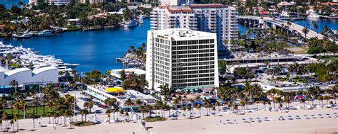 Hotels On The Beach Fort Lauderdale Courtyard Fort Lauderdale Beach