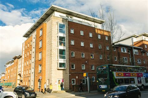 Welcome to the official manchester. Manchester student accommodation at Brook Hall | Unite ...