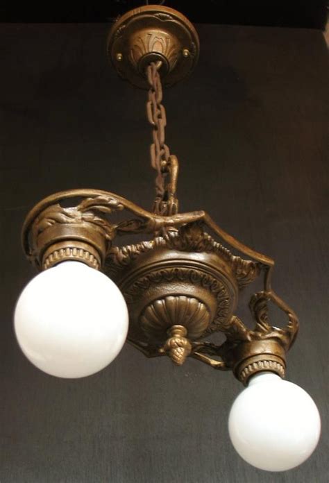 Discover prices, catalogues and new features. ON HOLD AA: 1920s cast iron two light bare bulb style ...