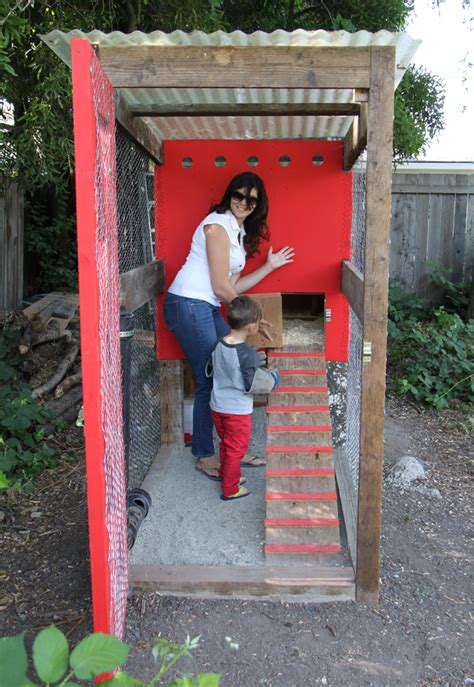 Hobbit hole chicken coops, and more! Little red coop