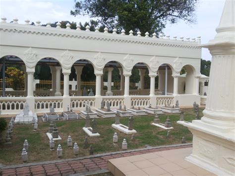Makam sultan abdul samad ) is a royal mausoleum located in bukit jugra in jugra, selangor, malaysia. WARISAN RAJA & PERMAISURI MELAYU: Menziarahi Makam DiRaja ...
