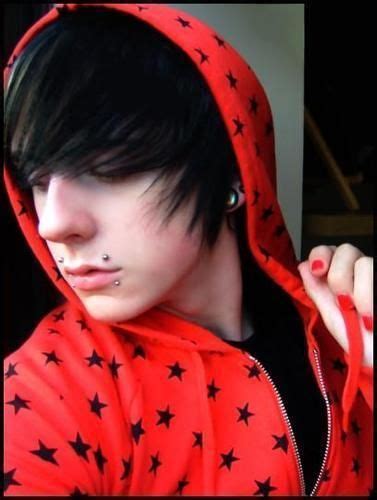 Emo Boy Alex Ambitious Emo Hairstyles For Guys Emo Haircuts Boy