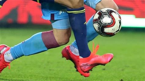 Toplam 7 gol atılan karşılaşmada atılan goller çok merak edildi. Trabzonspor Fenerbahçe maçı kaç kaç bitti? - Yeni Akit