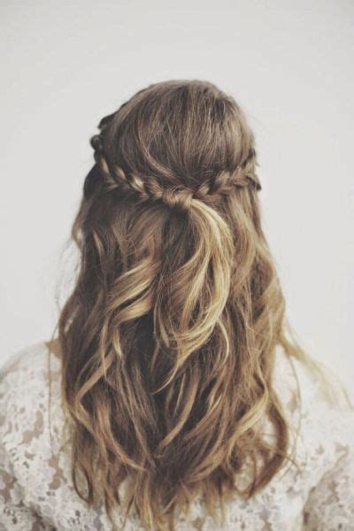 Try an inverted french braid also known as a dutch braid, the difference between this and a regular ol' french is in how you weave. 45 Beach Blonde Hairstyles You Can Try All-year Round - Part 2