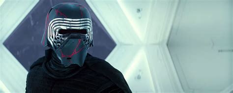 Adam Driver Explains Kylo Rens New Helmet In The Rise Of Skywalker