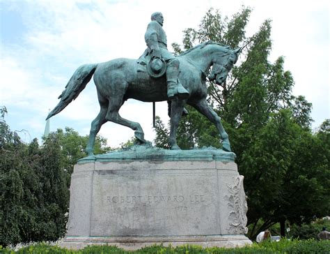 The Statue At The Center Of Charlottesville S Storm The New York
