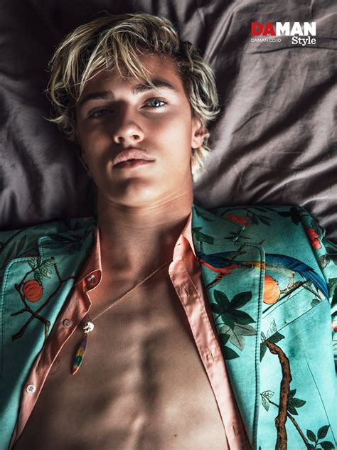 da man style outtake lucky blue smith in outfit by gucci accessories by luis morais lucky blue