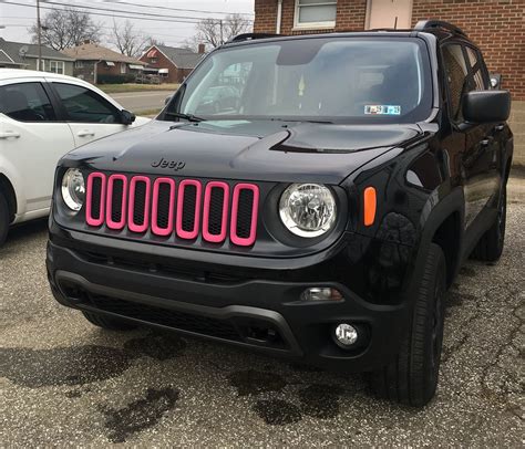 Pink Grill Inserts On 2018 Jeeprenegade Pink Jeep Girls Driving