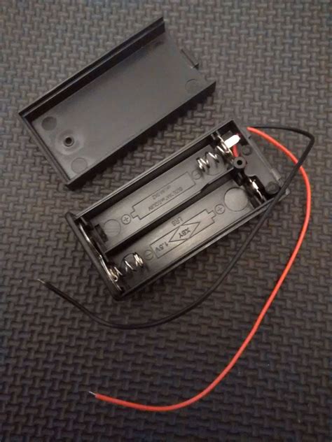 Quantity X1 Double Aa Battery Box With Built In Switch Battery Boxes