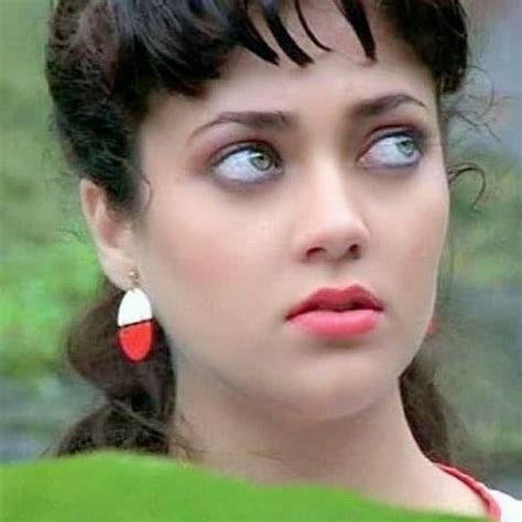 Pin By Prabh Jyot Singh Bali On Mandakini Indian Actress Images Bollywood Actress Actresses