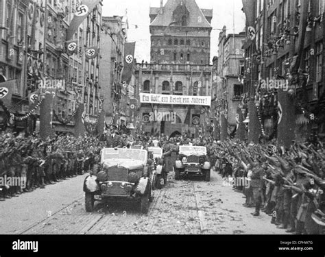 Entry Of Adolf Hitler Into Danzig 1939 Stock Photo 48336164 Alamy