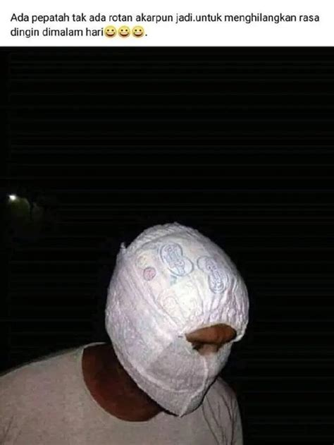 Menggunakan masker dengan bahan alami pun tidak memberi efek samping berbahaya, sehingga bisa kamu coba sendiri di rumah. Kocak! 10 Potret Orang Pakai Masker Wajah Anti Mainstream ...