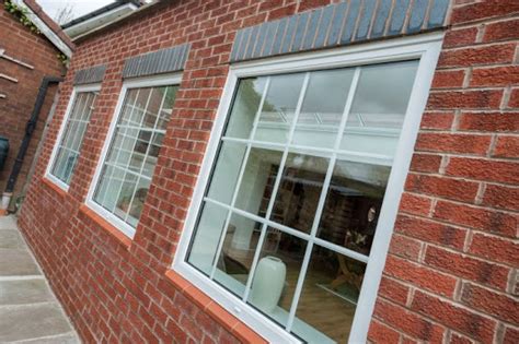 Both astragal bars and georgian bars are bars that are fitted to modern double glazed windows or doors to give a georgian bar feature like georgian sash windows. Georgian bar - Atcost Windows