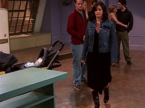 The First And Last Outfits Of Every Character On Friends
