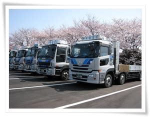 中型自動車（ちゅうがたじどうしゃ）とは、日本の道路交通法令における自動車の区分のひとつである。大型自動車に該当しない自動車のうち、車両総重量7,500 kg以上11,000 kg未満、最大積載量4,500 kg以上6,500 kg未満または乗車定員11人以上29人以下であるものを指す。 会社案内・施設、設備/愛知県の運送会社「中日運送株式会社」
