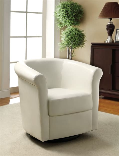 You can relax in your room without a solid chair is a big advantage if you've developed sore muscles or if you are truly tired at the end of the four comfy chair presented here constitute a proposition for a bedroom or living room chair. Oversized Accent Chair - Gives Luxurious Touch - HomesFeed
