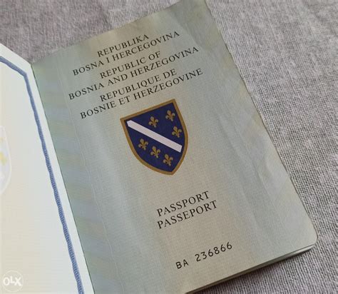 Pasoš Republika Bosna i Hercegovina RBiH ljiljani Pisma dokumenti