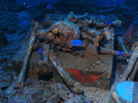 Skeleton Titanic Underwater Bodies