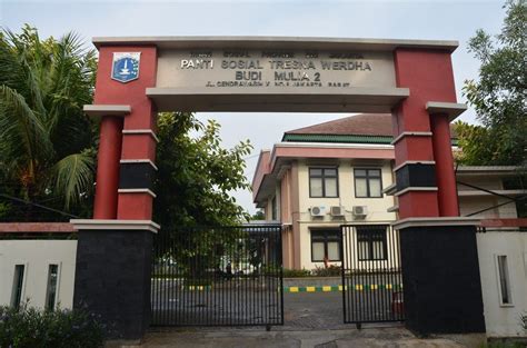 Lowongan kerja di panti jompo jakarta. Baksos Lansia di Panti Sosial Tresna Werdha Budi Mulia 2 ...