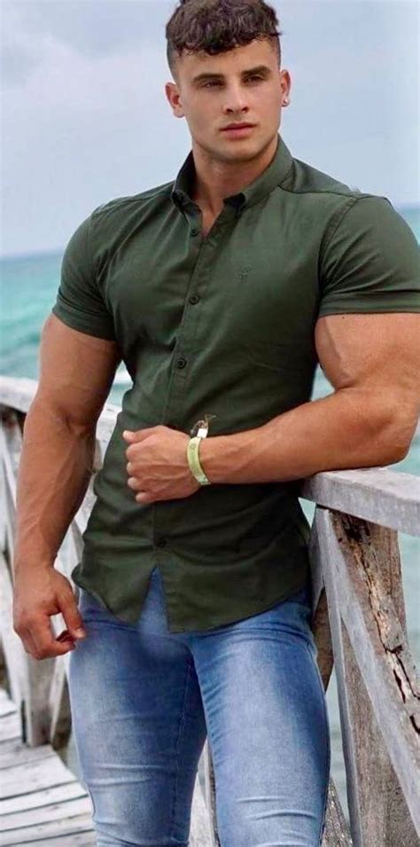 Muscular Dude In Skintight Bulging Jeans Sexy Men Slim Fit Men Muscle Men