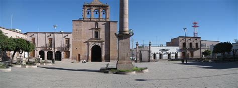 Foto Del Santuario En San Miguel El Alto Jalisco Mansions House