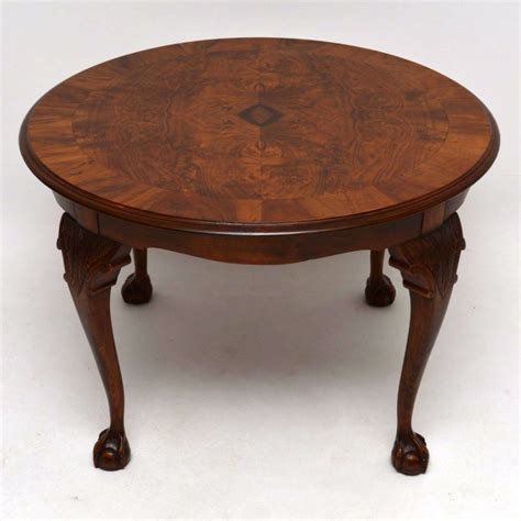 The best way to tie your room together is with a stylish coffee table. Large Antique Walnut Round Coffee Table | 434658 ...