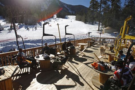 Chair 4 Gives Las Vegas Ski And Snowboard Resort Patrons Pretty Place To