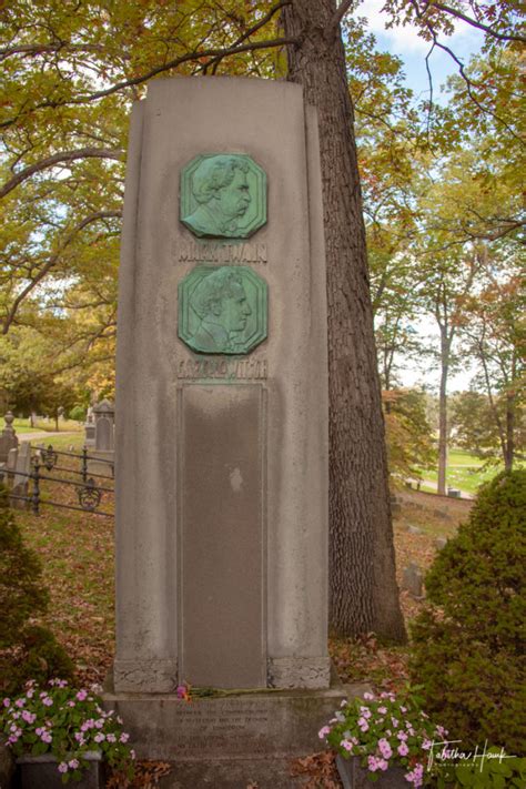 Famous Infamous Gravesites Tombstones Monuments Nashville Travel